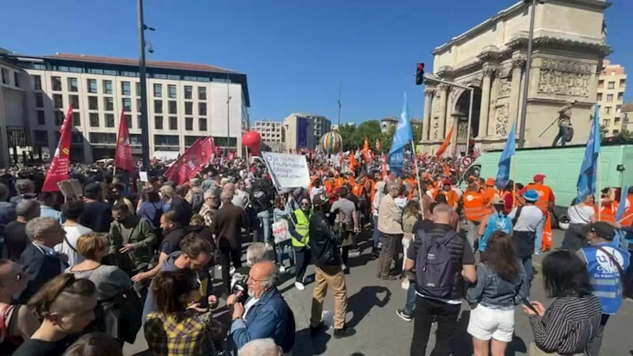 Manifestation du 1er-Mai: 130.000 personnes à Marseille selon les syndicats, 11.000 d'après la police