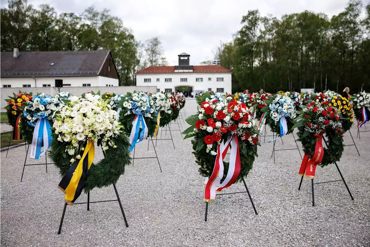 Überlebende und US-Veteranen erinnern an Befreiung des KZ Dachau