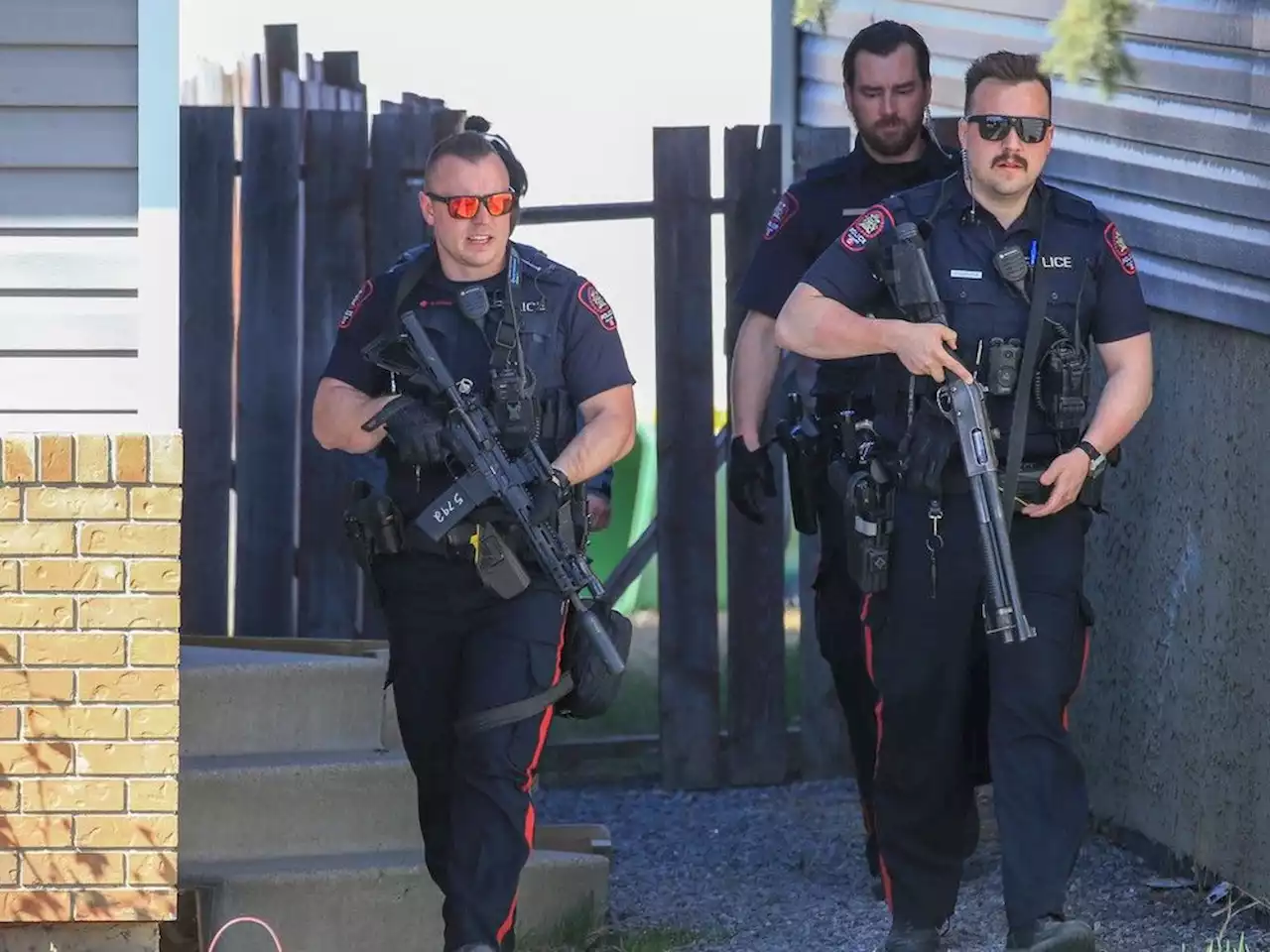 One dead, two injured following brazen afternoon shooting in northeast Calgary