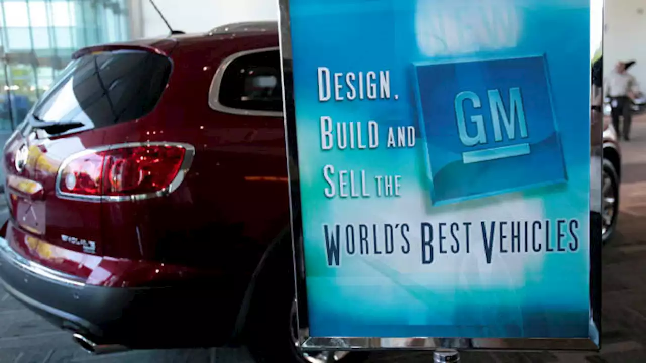 General Motors cuts several hundred full-time contract workers