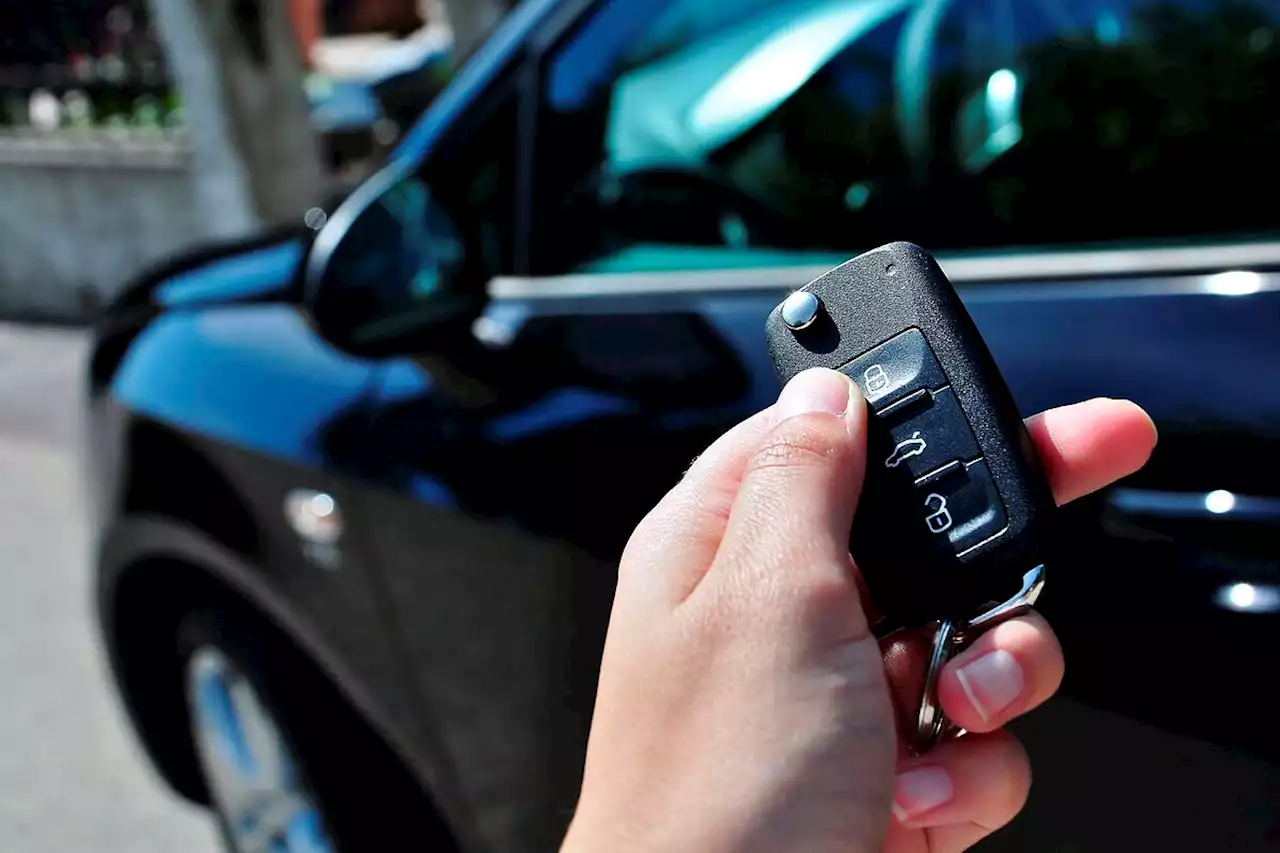 Antolin desarrolla un sistema para abrir y arrancar el coche con la voz