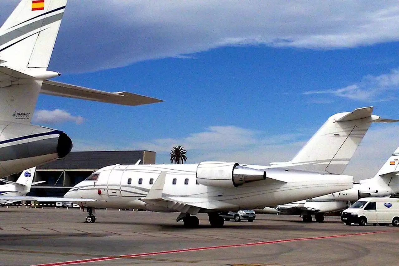 Cinco meses de suspensión a un guardia civil que trabajaba para una aerolínea privada sin permiso