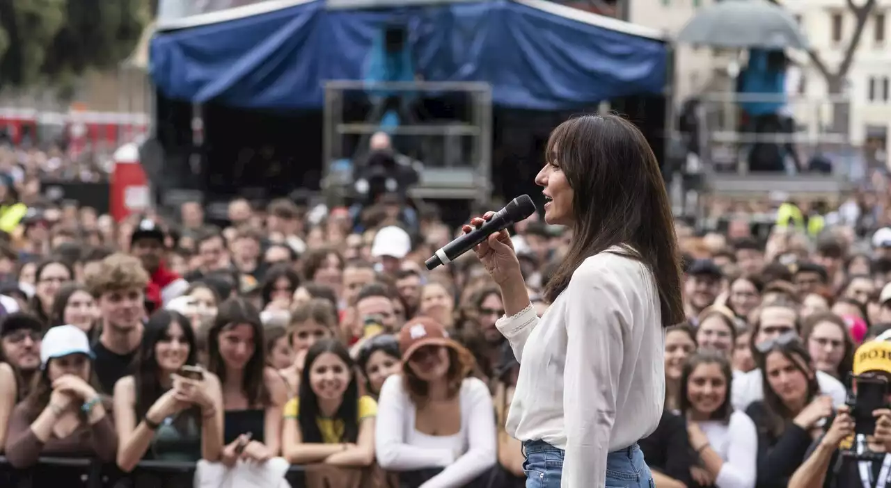 Concerto primo maggio 2023, la diretta: Ligabue torna sul palco dopo 17 anni. Leo Gassmann inaugura il palco