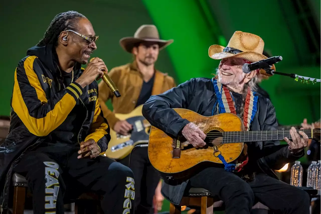 Willie Nelson’s Hollywood Bowl 90th birthday celebration is star-studded event