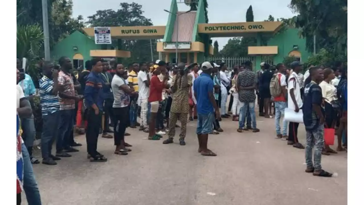 Protest In Ondo As Amotekun Allegedly Kill FUTA Final Year Student