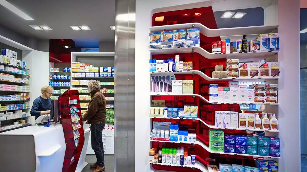 Touchés par l'inflation, des Français renoncent à acheter des médicaments