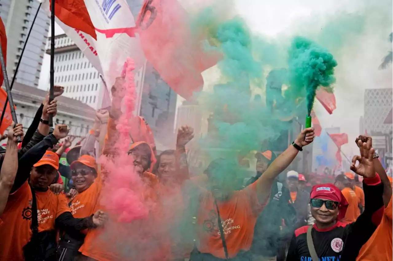 May Day: World’s workers rally, France sees pension anger