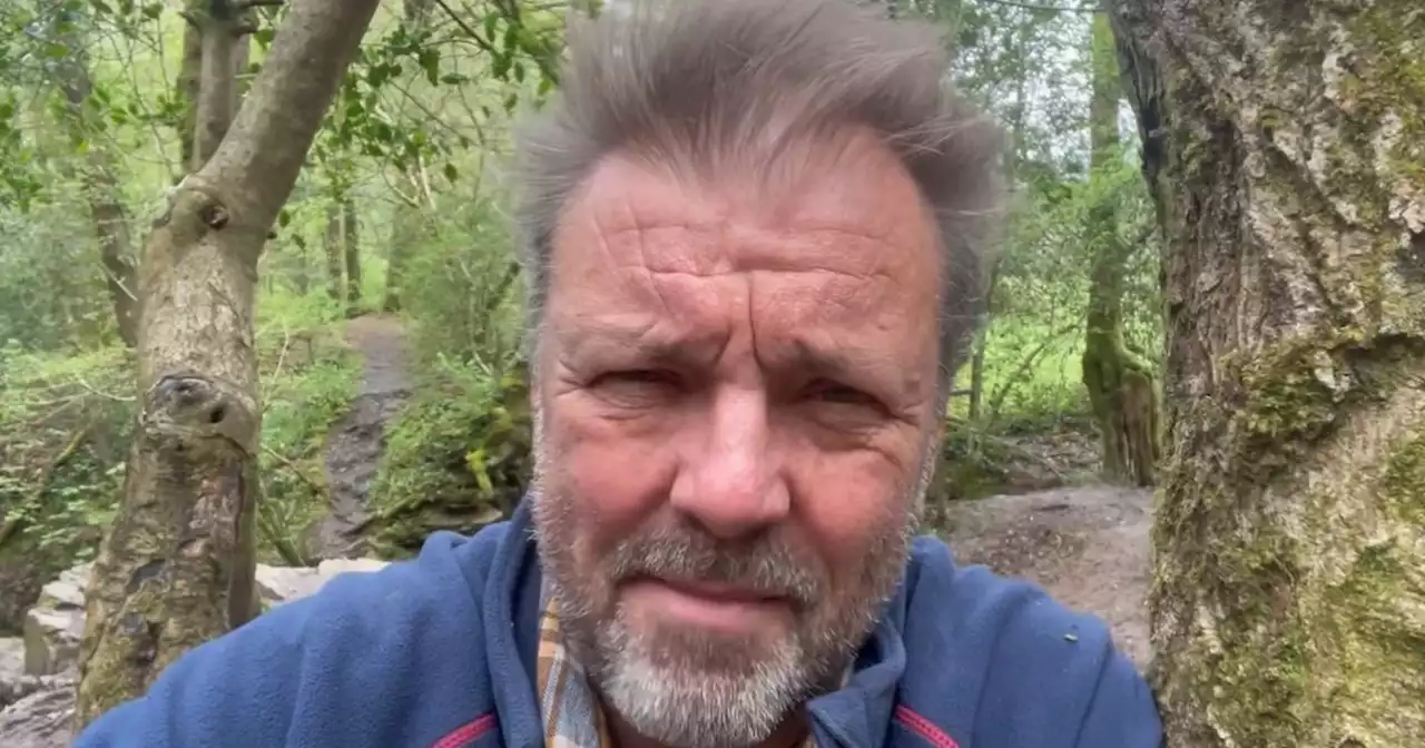 Martin Roberts breaks down in tears over dilemma with dad's ashes