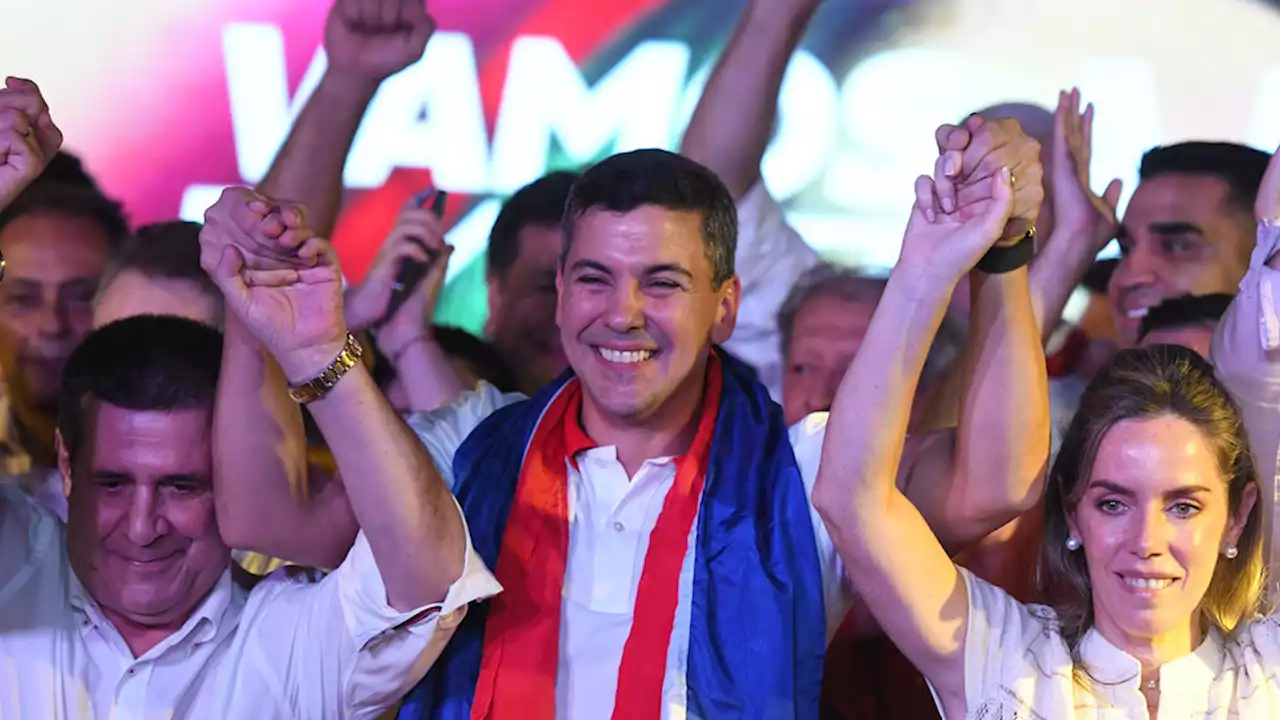 Elecciones en Paraguay: Santiago Peña ganó con holgura y mantuvo la hegemonía de los colorados | Un resultado decantado por la fragmentación opositora