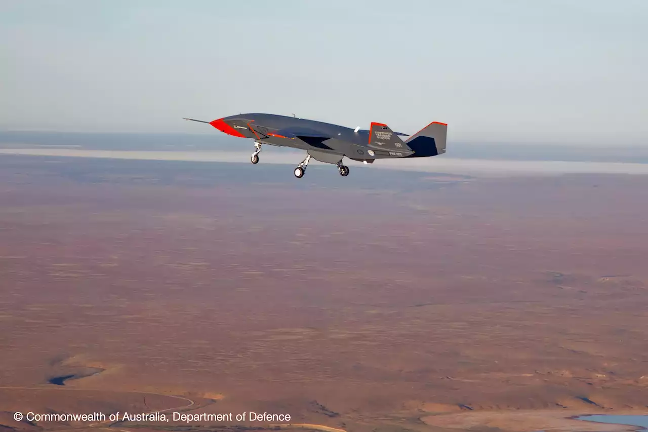 Watch this Boeing fighter jet drone fly for the first time