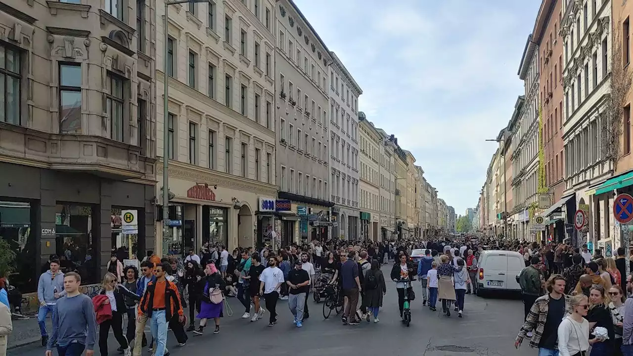 +++ 'Revolutionäre 1. Mai-Demo' vorzeitig in Kreuzberg aufgelöst +++