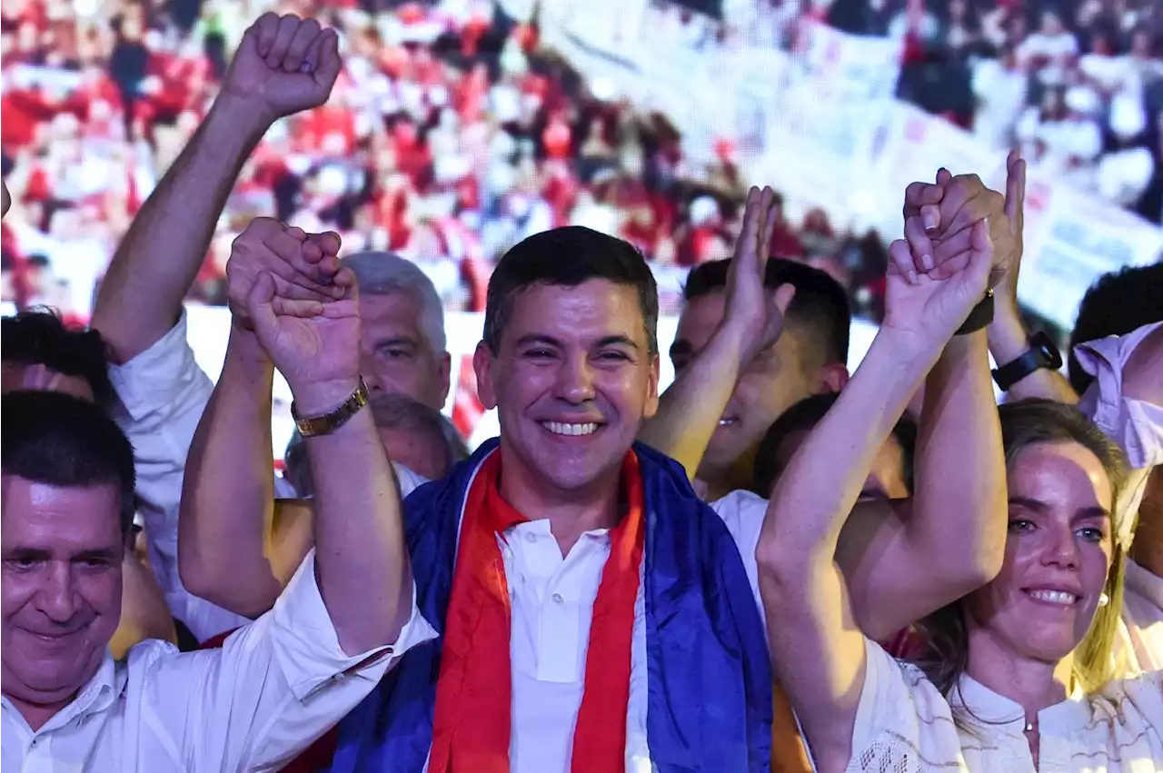 Santiago Peña, candidat conservateur, est élu président du Paraguay