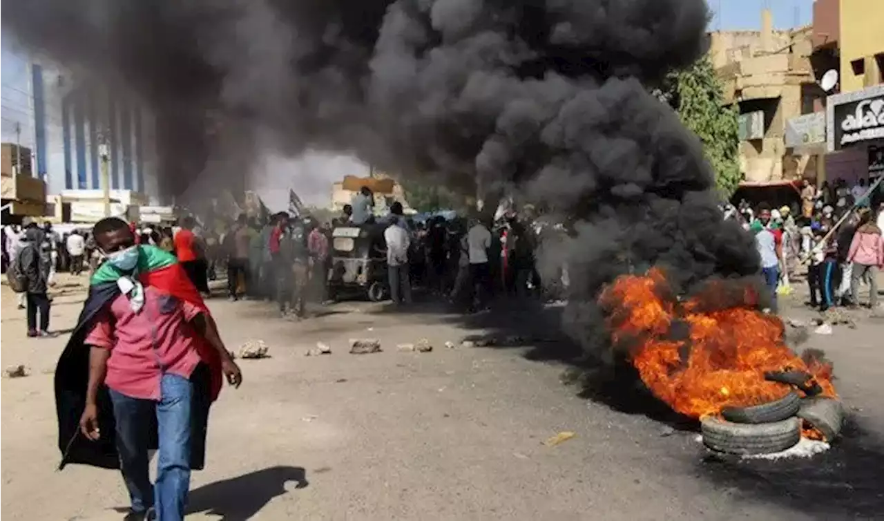 Bus Evacuating Stranded Nigerian Citizens From War-Ravaged Sudan Catches Fire | Sahara Reporters