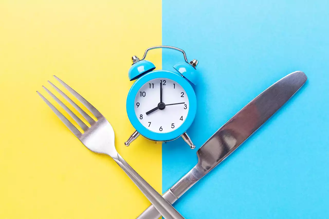 Balanced Meal Timing: A Recipe for Enhanced Cognitive Health