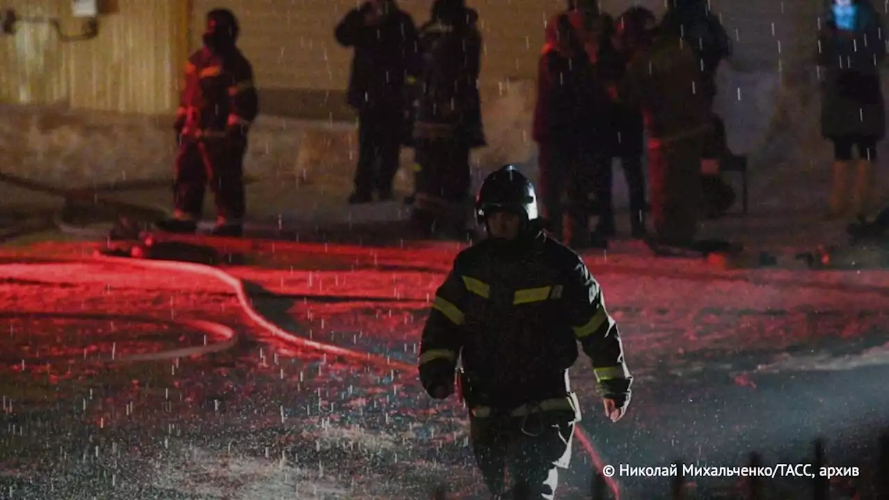 В Брянской области ликвидировали пожар на месте схода вагонов