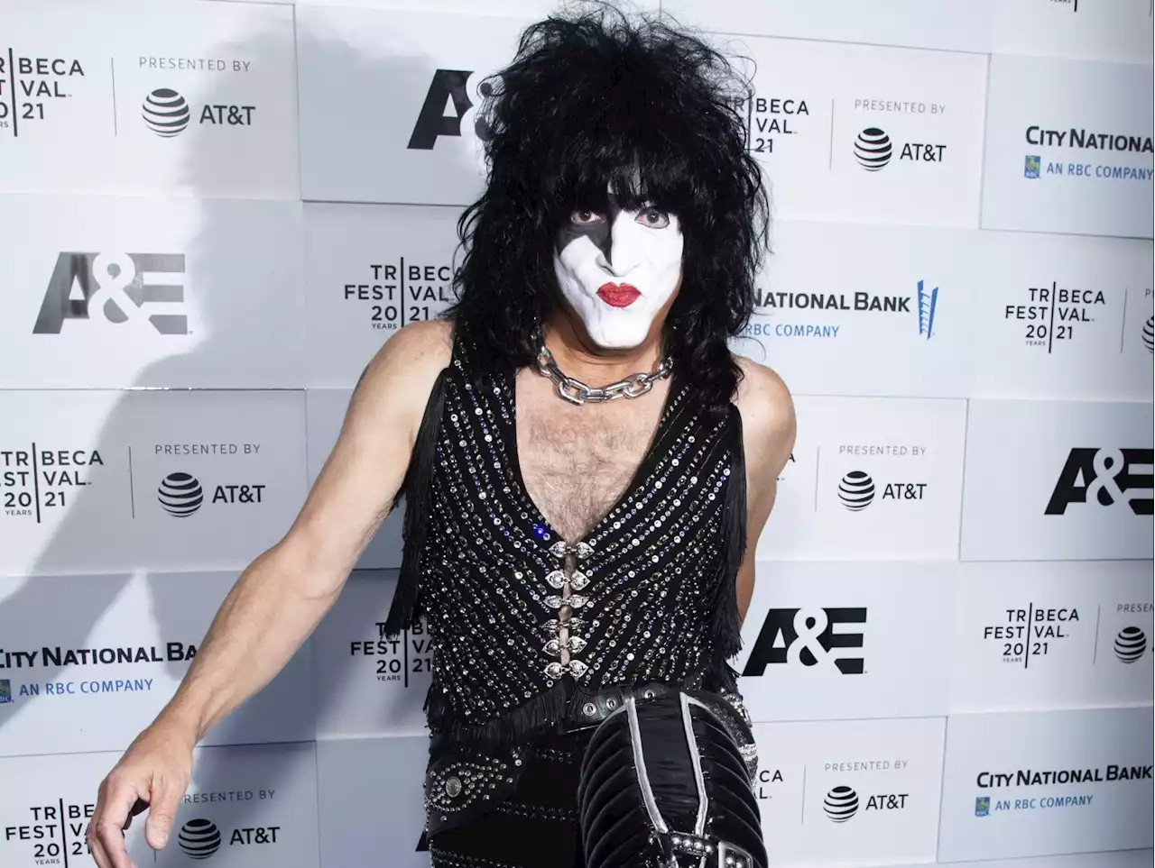 KISS' Paul Stanley slams sex reassignment for children: 'DANGEROUS FAD'