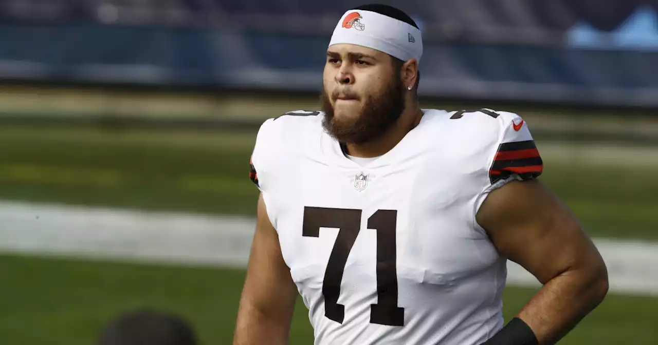 Browns pick up 5th-year option of LT Jedrick Wills Jr.