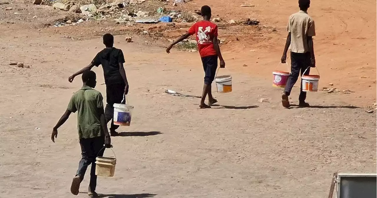 Sur les routes du Soudan, la générosité s'organise pour les déplacés | Africanews