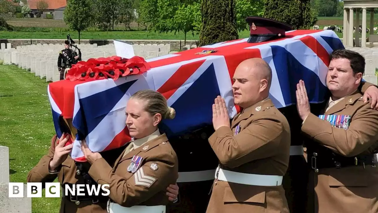 Body of Stockton WWI soldier laid to rest after 100 years