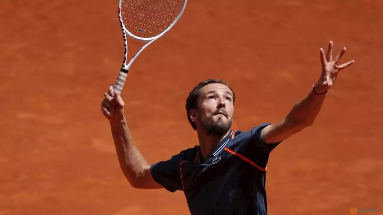 Medvedev to focus on more spin, improved sliding on clay