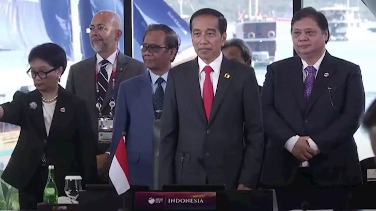 Buka KTT ASEAN Ke-42, Jokowi: Ekonomi Global Belum Pulih!