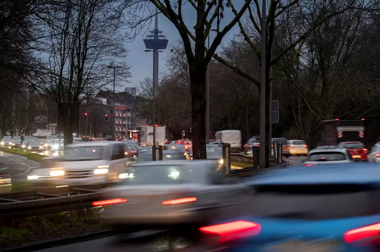 Autonomes Fahren: Neuheit in Köln: Politik fordert erste Teststrecke für Autos ohne Fahrer