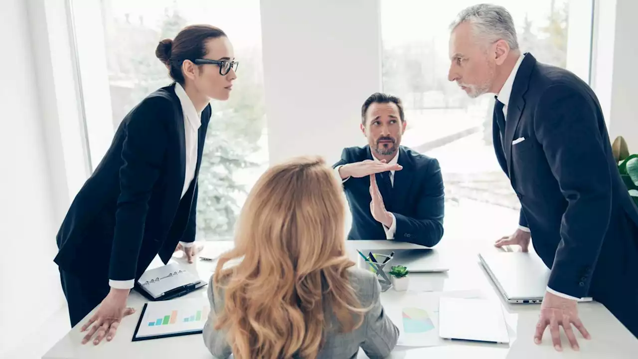 Ärger im Job macht krank: So lösen Sie Konflikte