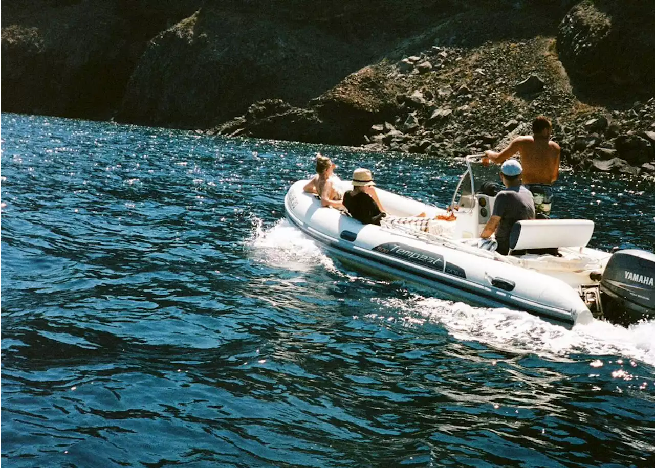 L’isola che non si spegne mai | Cronache di Pantelleria tra musica elettronica, danza, filosofia e vita lenta - Linkiesta.it