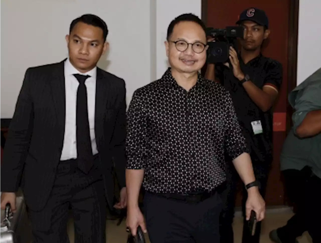 Ex-CEO of automotive institute in Shah Alam claims trial to nine money laundering charges