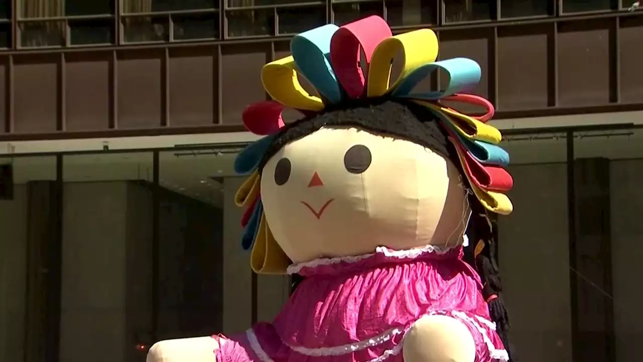 Giant Doll Tours City as Part of ‘Mexico Week in Chicago'. Here's Where to See It