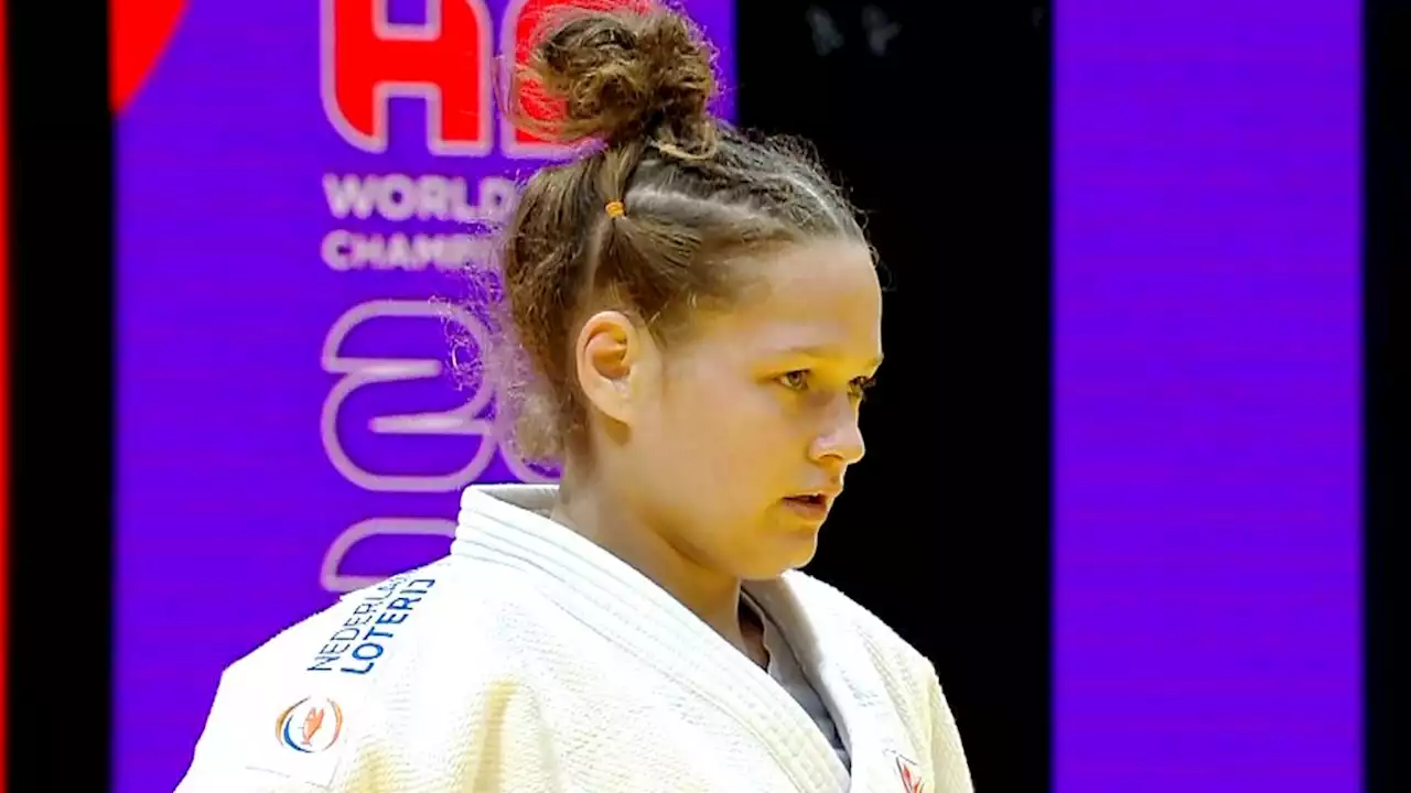 Judoka-talent Van Lieshout bekroont WK-debuut met overwinning, ook De Wit is door