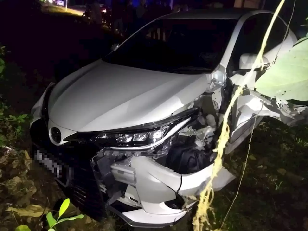 Toyota Vios terbabas di Langkawi, dipandu kanak-kanak berusia tiga dan enam tahun untuk ke kedai - paultan.org