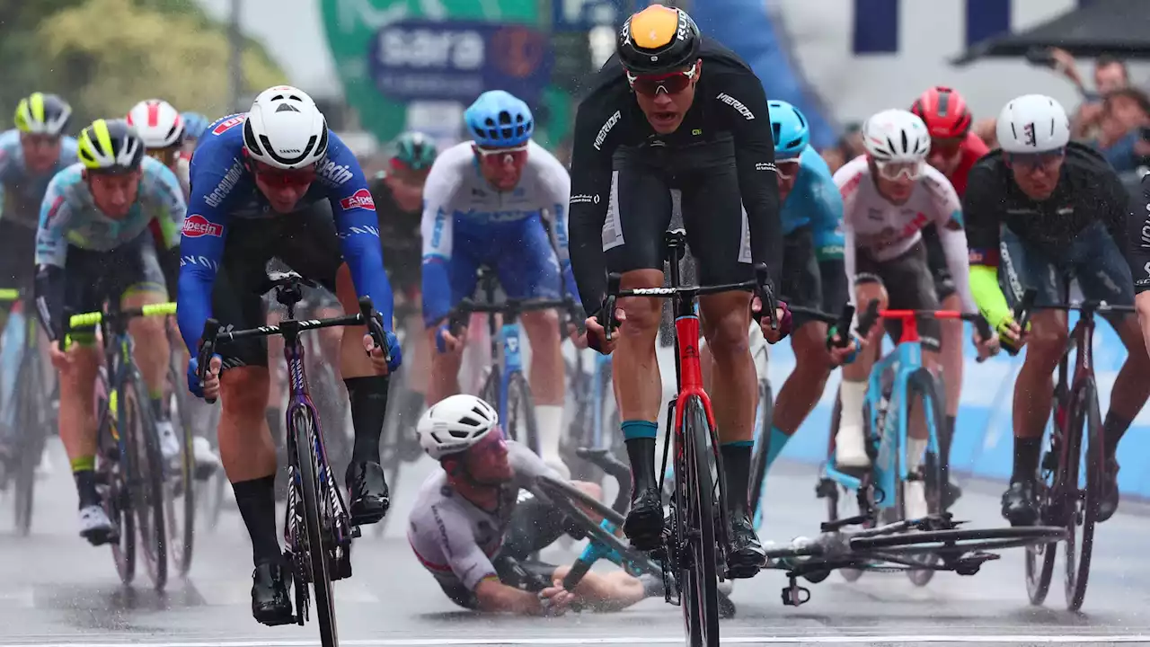 Giro: victoire de Groves et chute spectaculaire de Cavendish dans un final chaotique