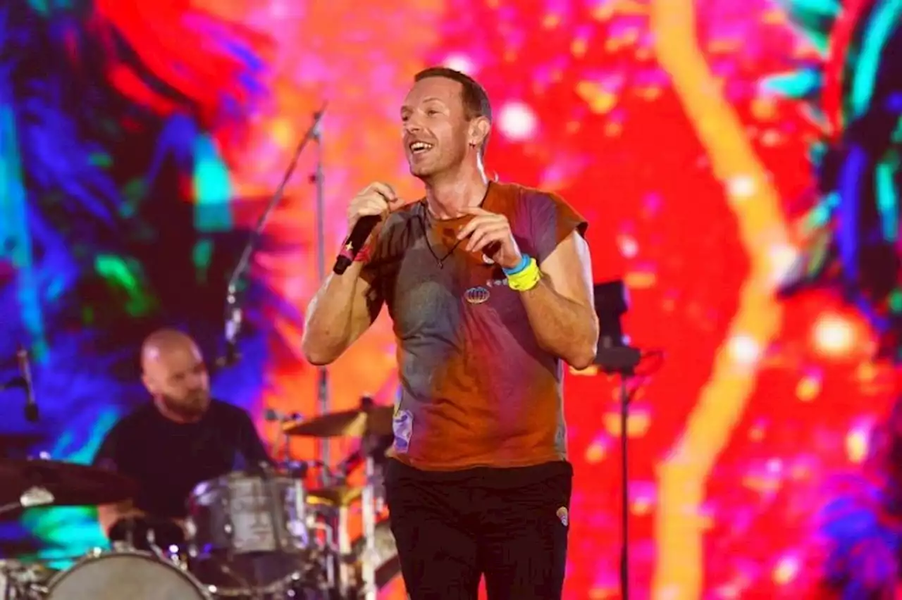 Konser Coldplay di Jakarta Bentrok dengan FIFA Matchday, Suporter Bola Meradang