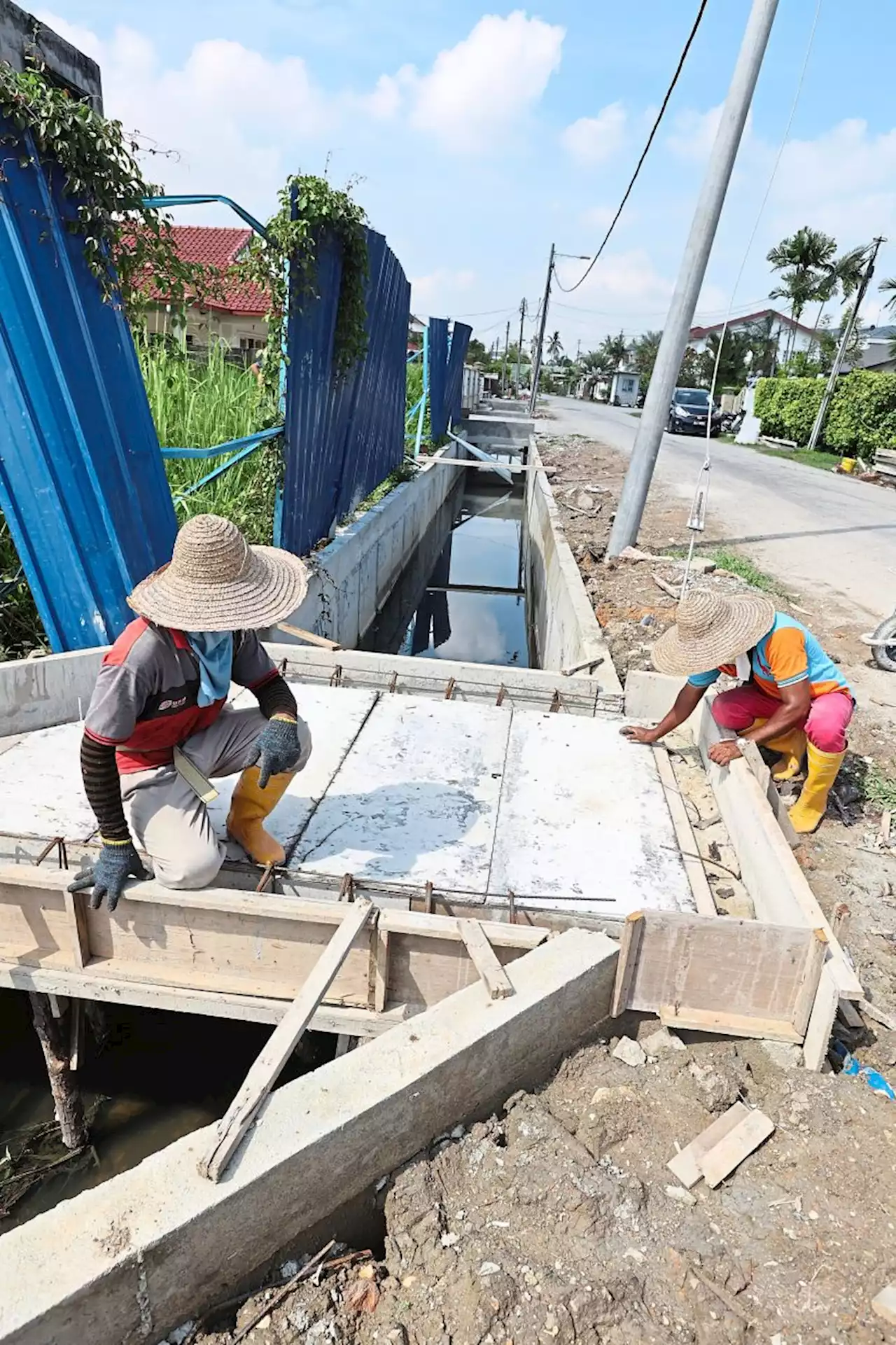 Taman Melawis flood mitigation project on schedule