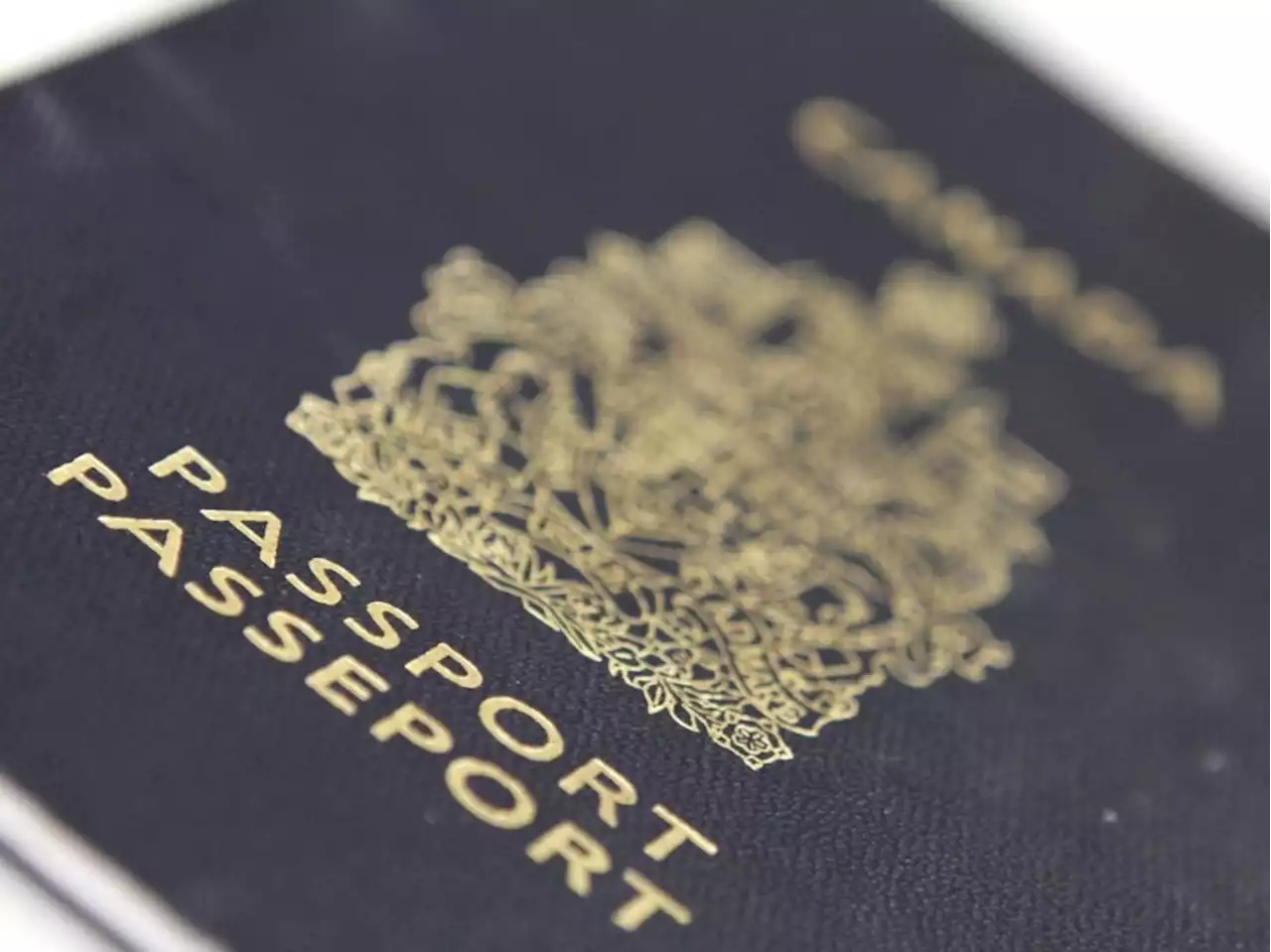 Canada will allow online passport renewal services this fall