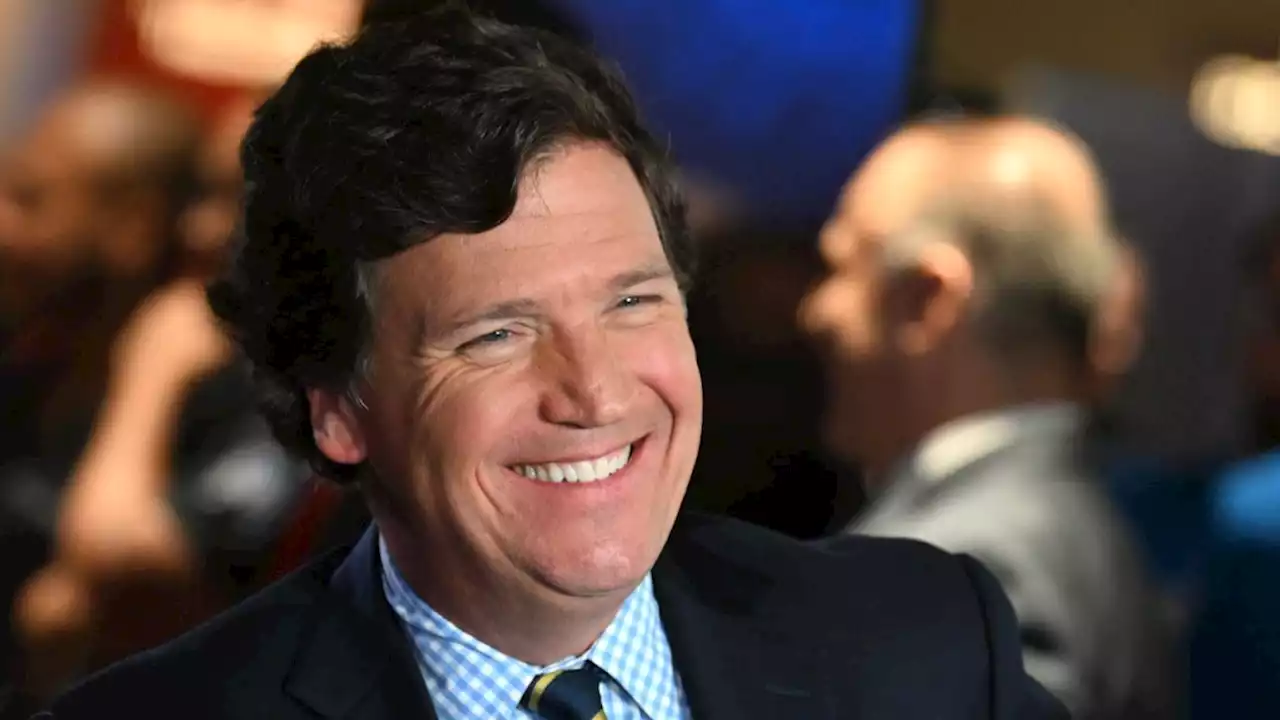 Tucker Carlson Says He Will Bring “New Version” of His Fox News Show to Twitter