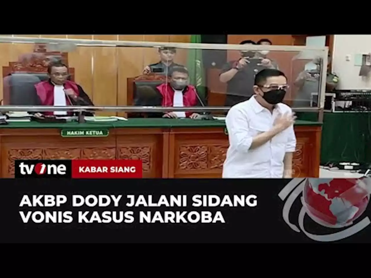 Hari Ini, AKBP Dody Jalani Sidang Vonis Kasus Narkoba - tvOne