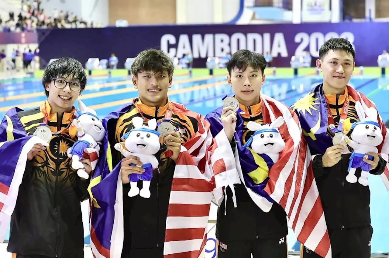 Hoe Yan pacu kuartet 4x100 meter perbaharui rekod kebangsaan