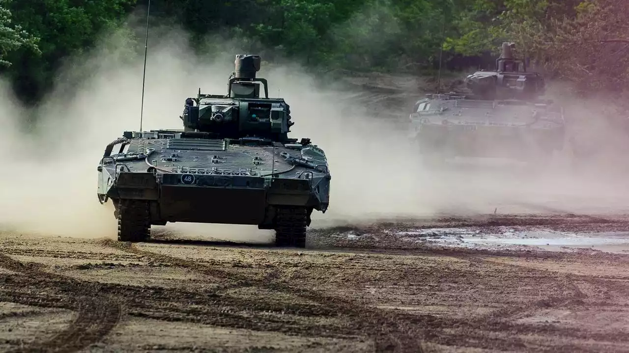 Bundestag: Pannen-Panzer Puma soll nachbestellt werden