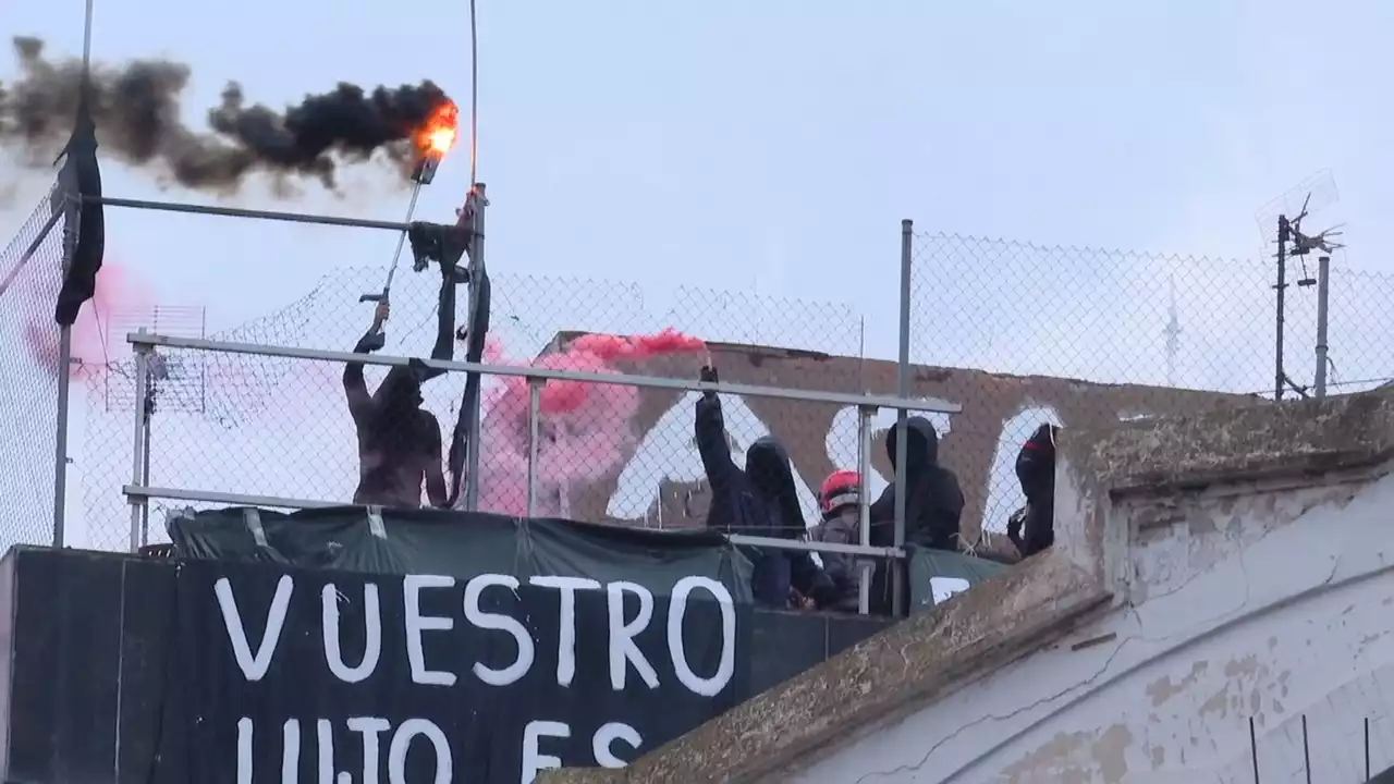 Los okupas de Bonanova, en Barcelona, convierten los edificios en un búnker