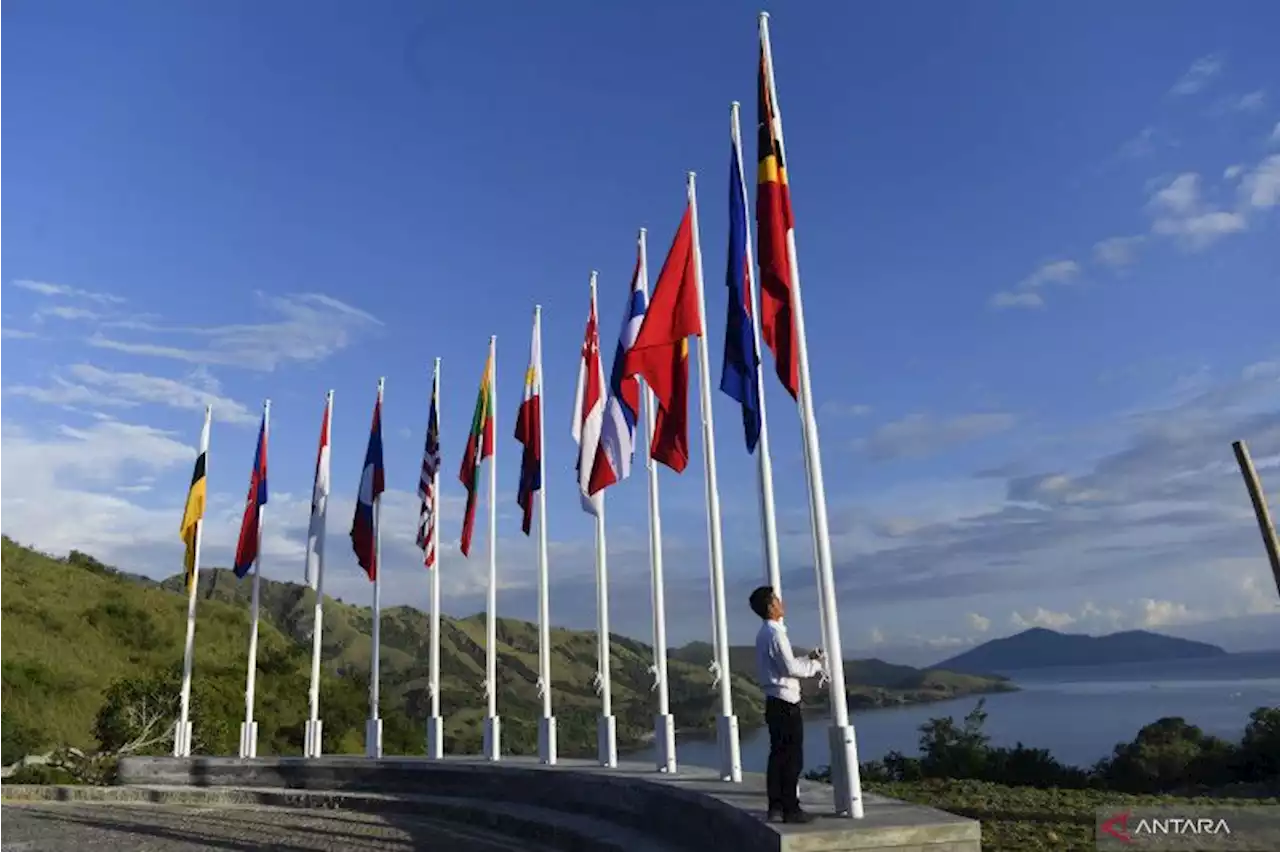 Kemarin, ASEAN bangun ekosistem EV hingga BSI duga serangan siber