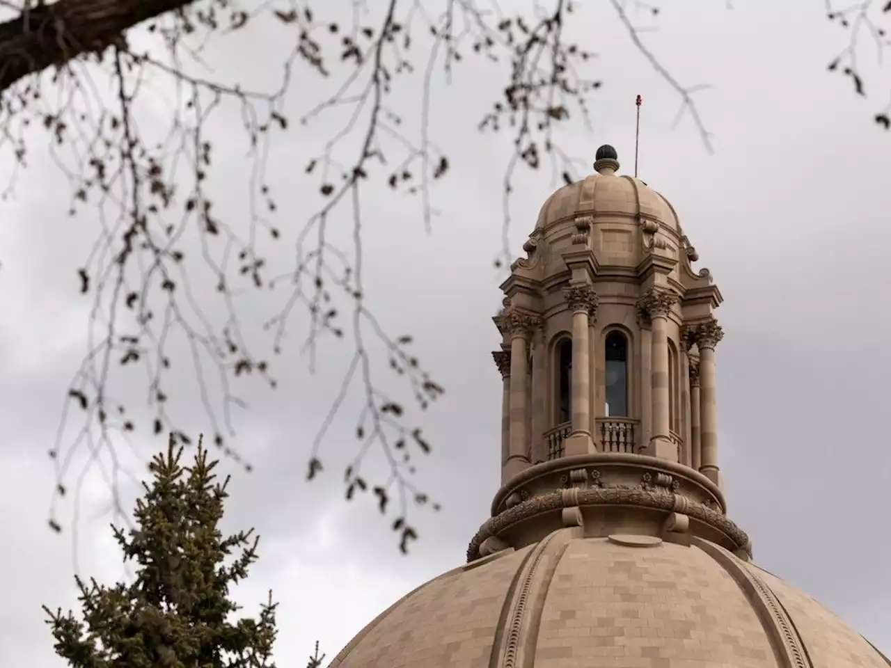 Alberta Election 2023 live: Liberals unveil affordability plan | Smith back in Calgary for announcement | NDP tout another video