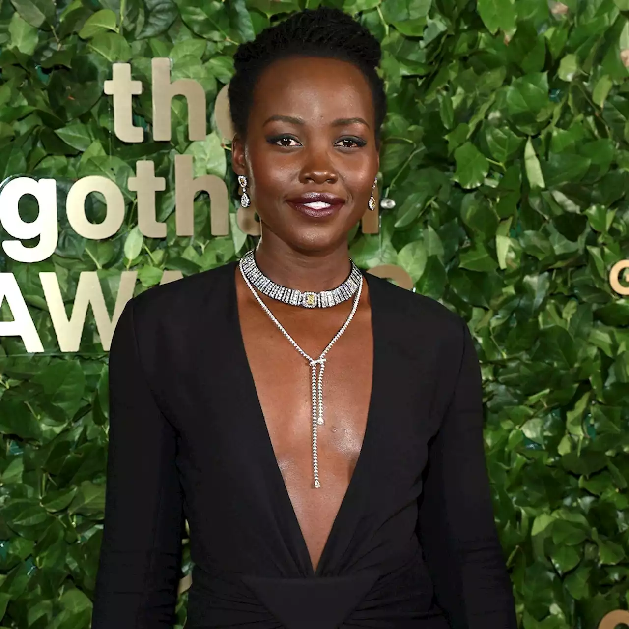 Lupita Nyong'o Celebrates Her Newly Shaved Head With Stunning Selfie - E! Online