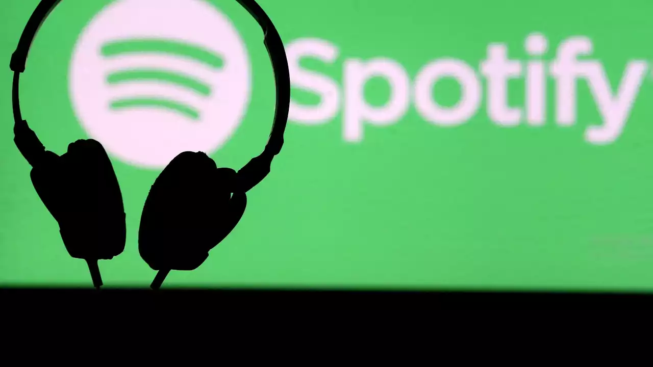 Spotify removes AI-generated songs from platform