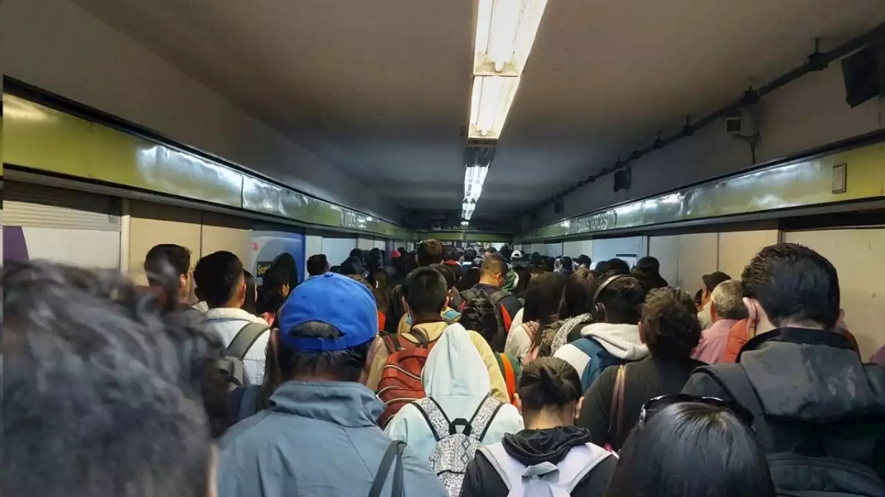 Metro CDMX: usuarios reportan retrasos de hasta 20 minutos en la Línea 3