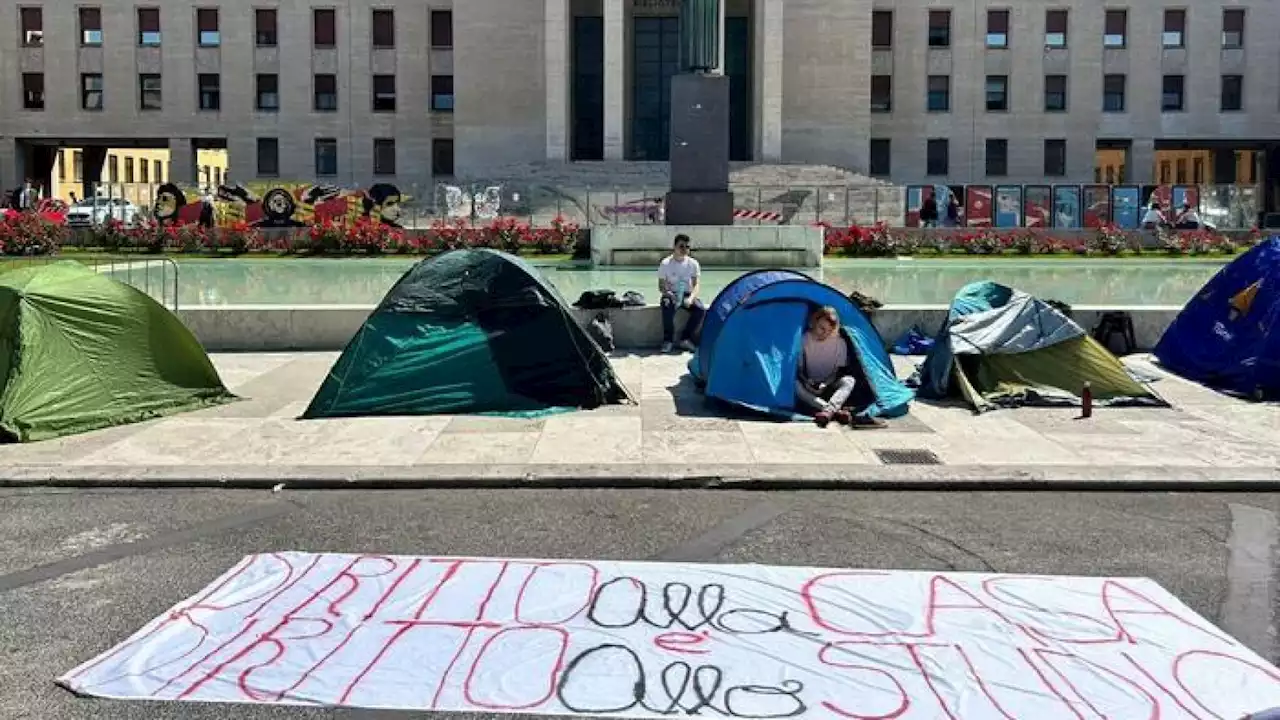 Studenti in tenda: perché trovargli una camera è una foglia di fico (di A. Boralevi)