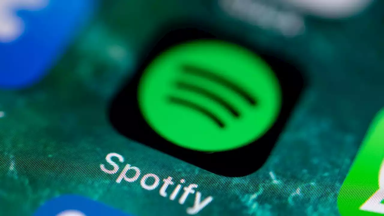 Spotify y su lucha contra la IA: elimina 'decenas de miles' de canciones generadas por esta tecnología