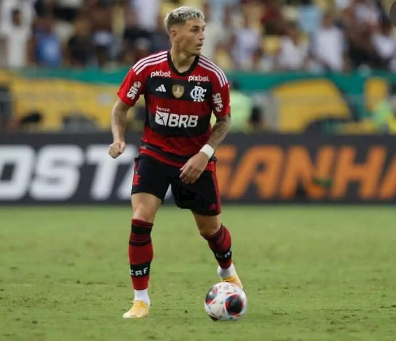 Flamengo prepara retornos de Gerson, Filipe Luis e Varela