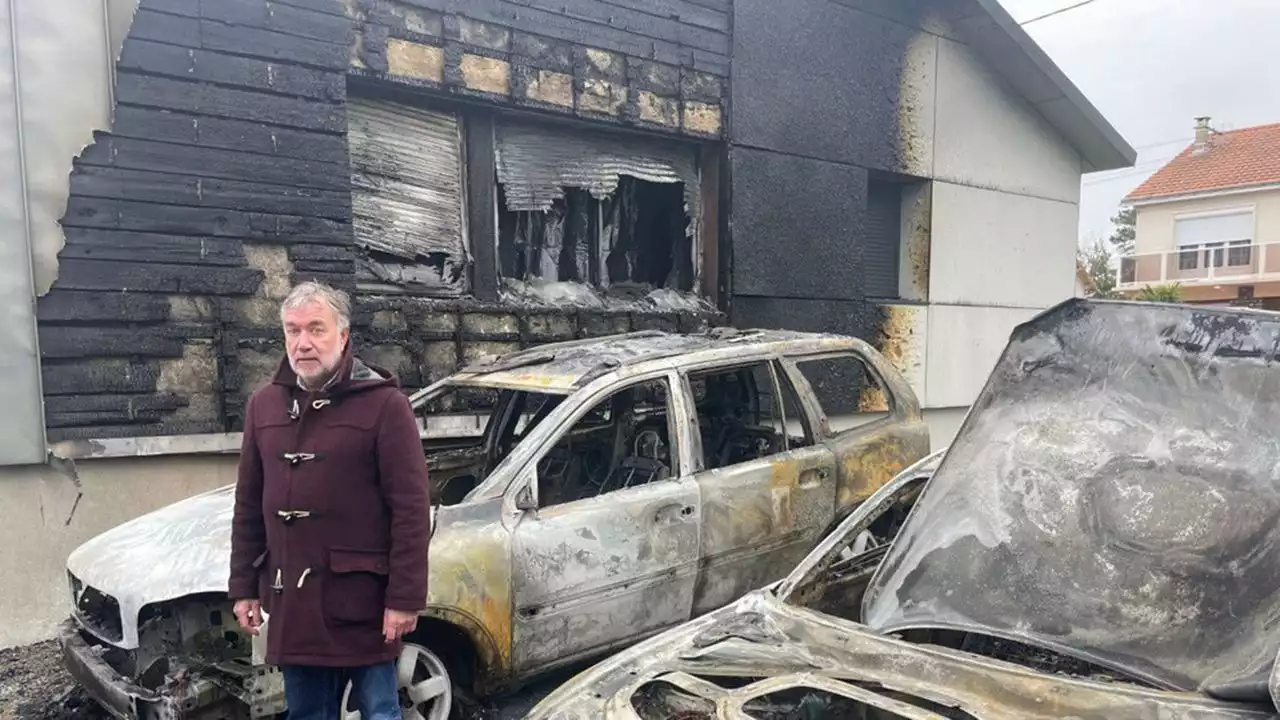 Réfugiés : le maire de Saint-Brévin, visé par un incendie criminel, démissionne